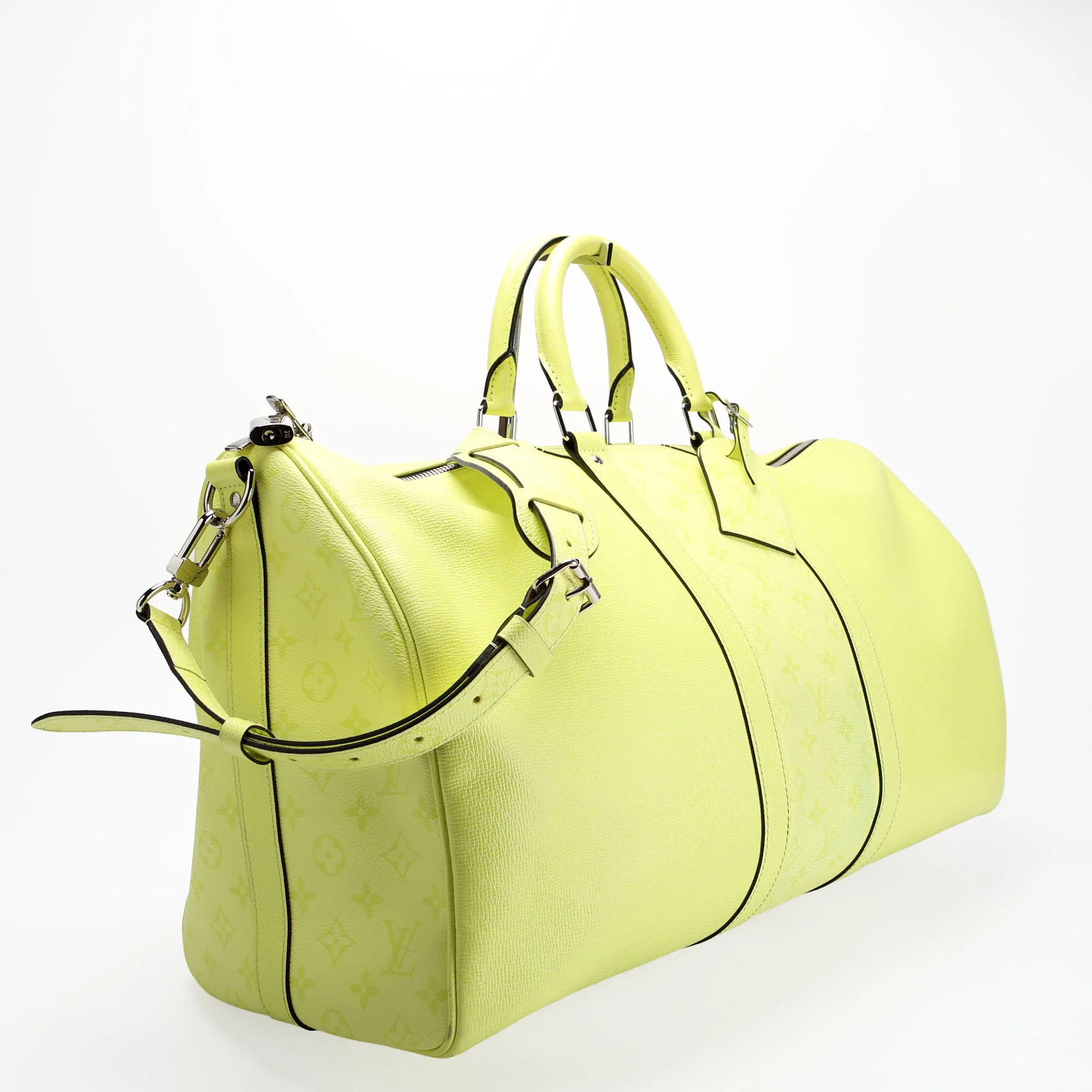 LOUIS VUITTON Keepall 50 Bandoulière Taigarama