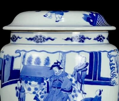 Kangxi Signed Old Chinese Blue & White Porcelain Lid Pot w/figure CK495