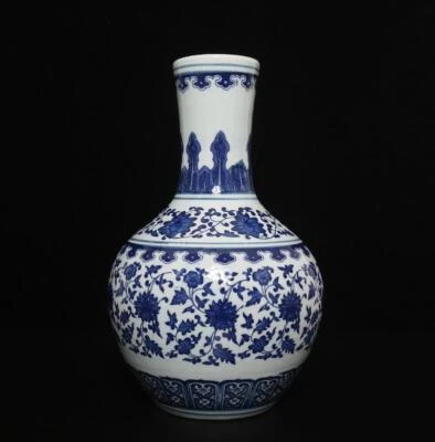 28.5CM Qianlong Signed Chinese Blue & White Porcelain Vase w/flower