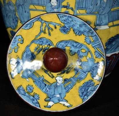 41CM Kaiyuansi Signed Chinese Yellow Glaze Blue and White Lid Pot W/figure N3183