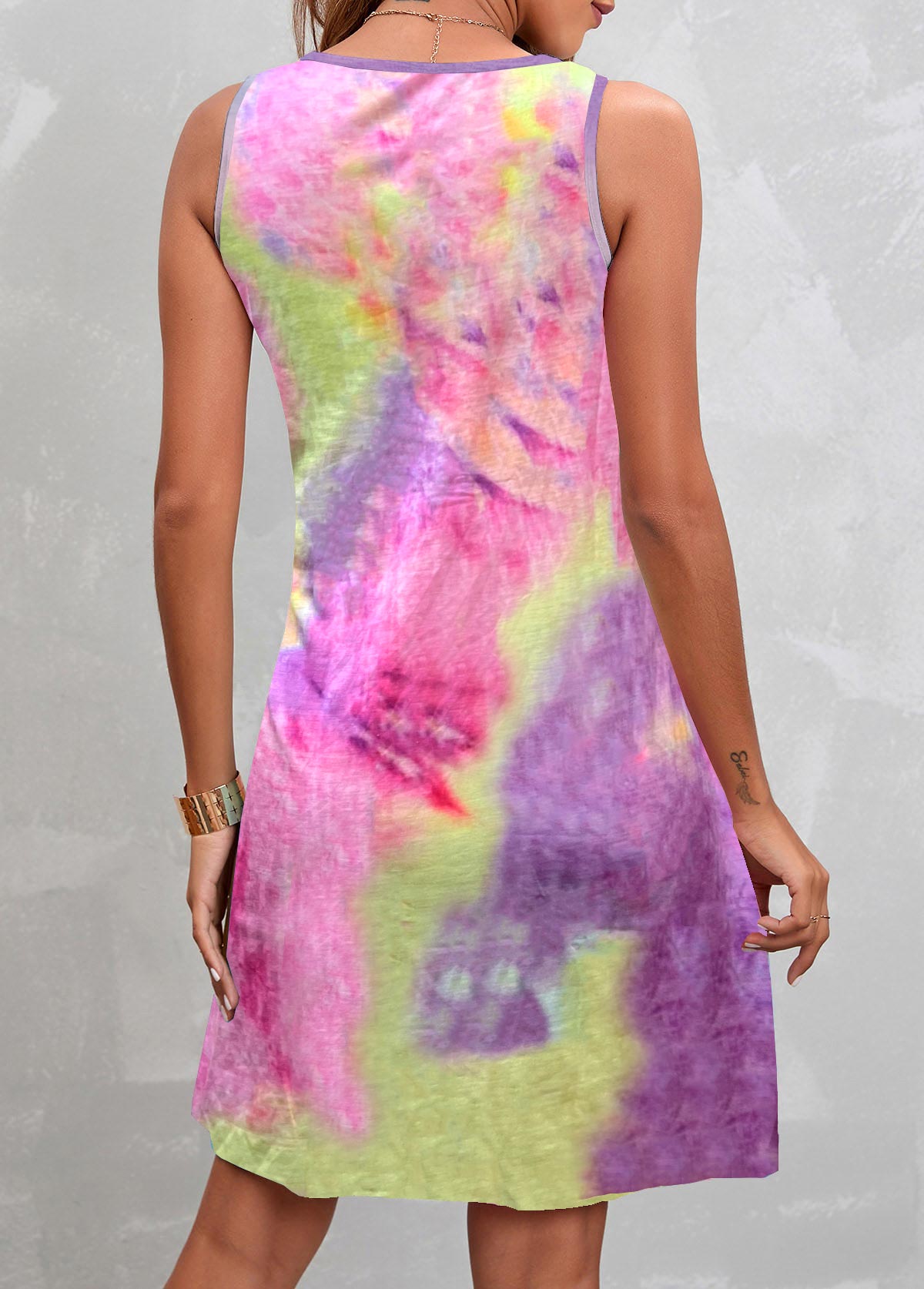 Sleeveless Round Neck Pleated Design Dress