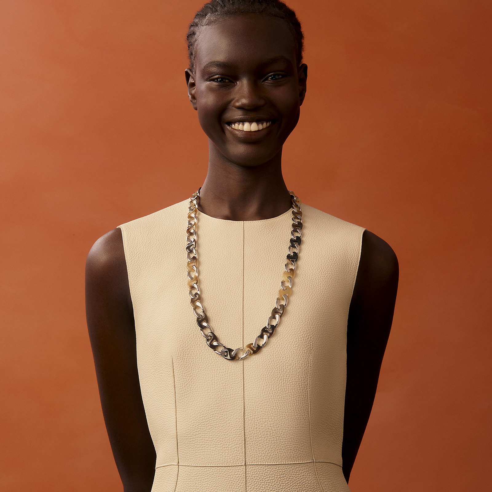 Chaine d'H long necklace