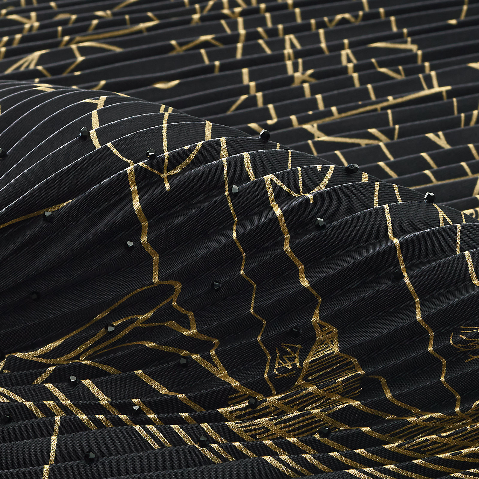 Le Pegase d'Hermès pleated scarf 140