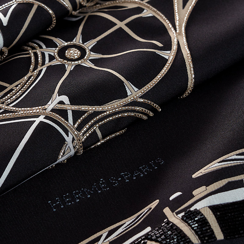 Complication Equestre embroidered scarf 90