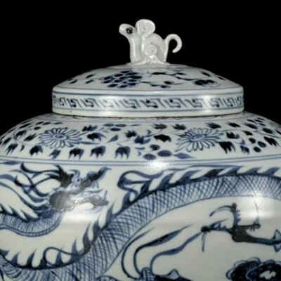 Old Chinese Blue and White Lid Jar Pot W/ dragon N1293