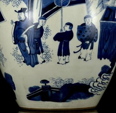 Old Chinese Blue and White Lid Pot W/ figure N1066