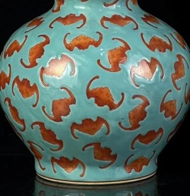 Qianlong Signed Old Chinese Colour Enamel Gourd Vase w/bat N159
