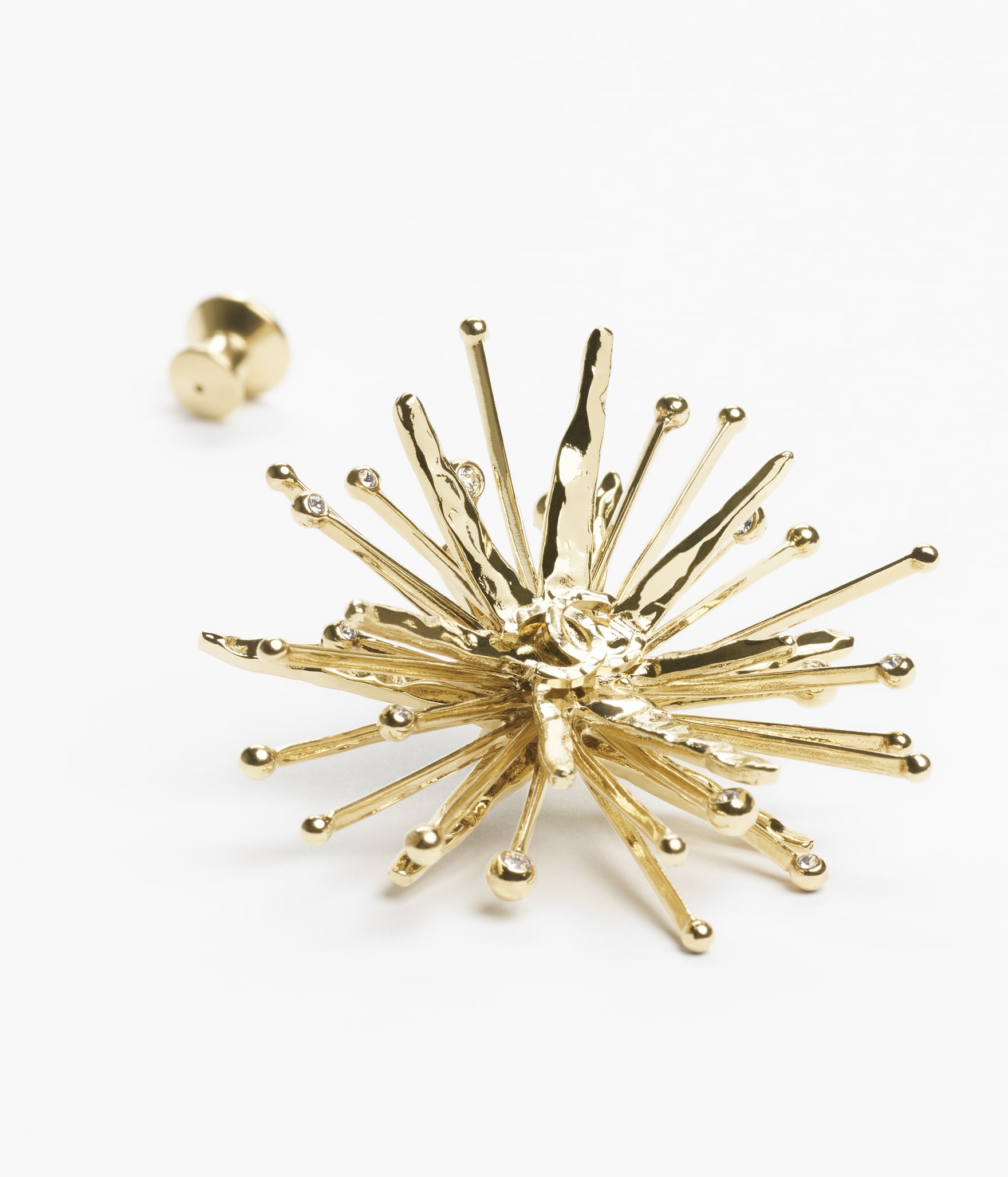 Brooch