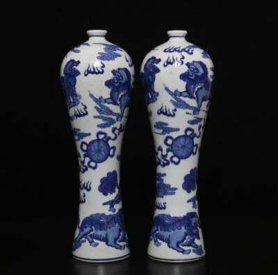32CM Pair Qianlong Signed Antique Chinese Blue & White Porcelain Vase w/lion
