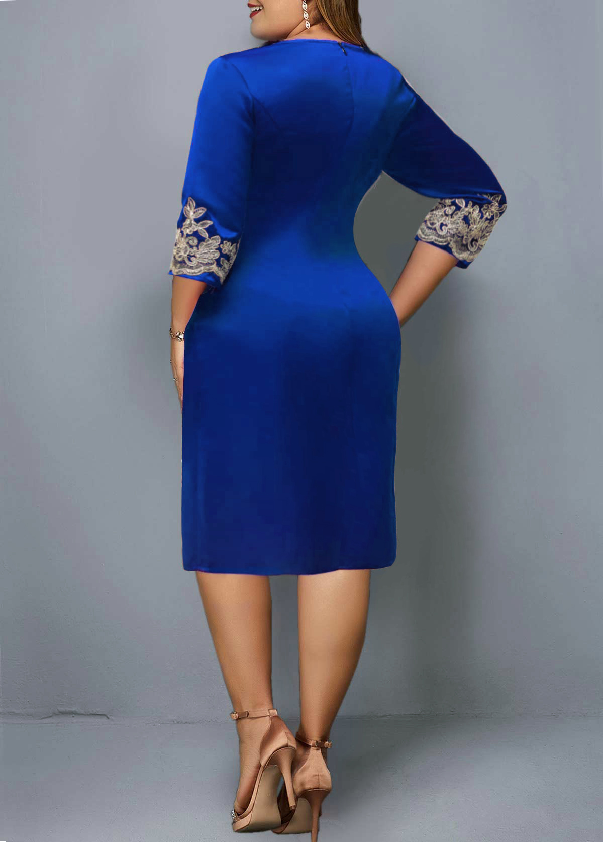 Round Neck 3/4 Sleeve Embroidered Dress
