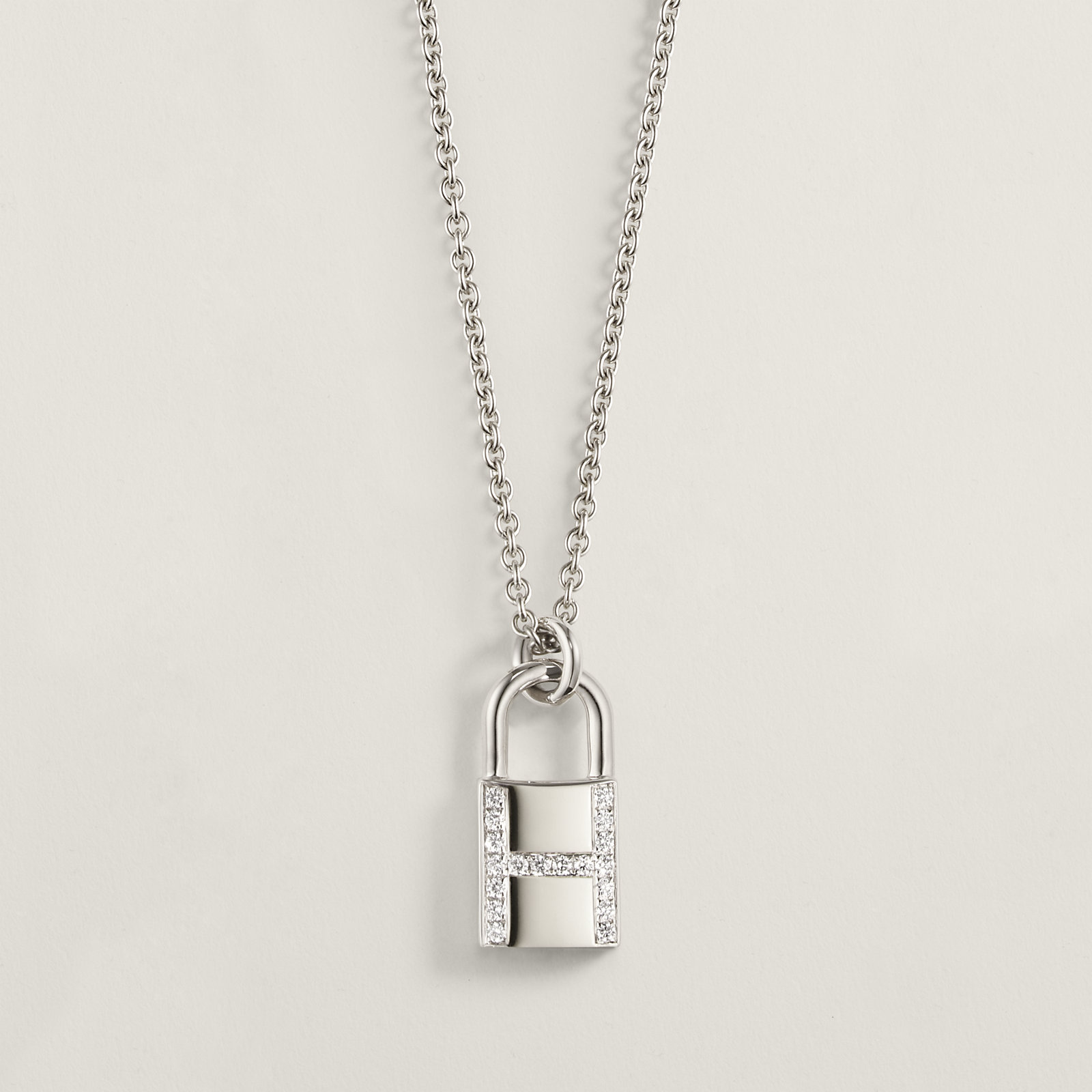 Kelly Cadenas pendant