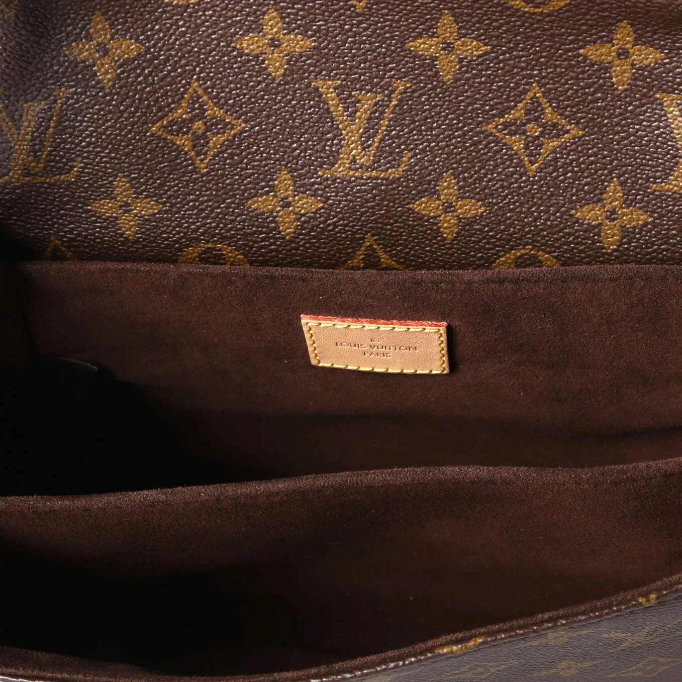 Pochette Metis Monogram