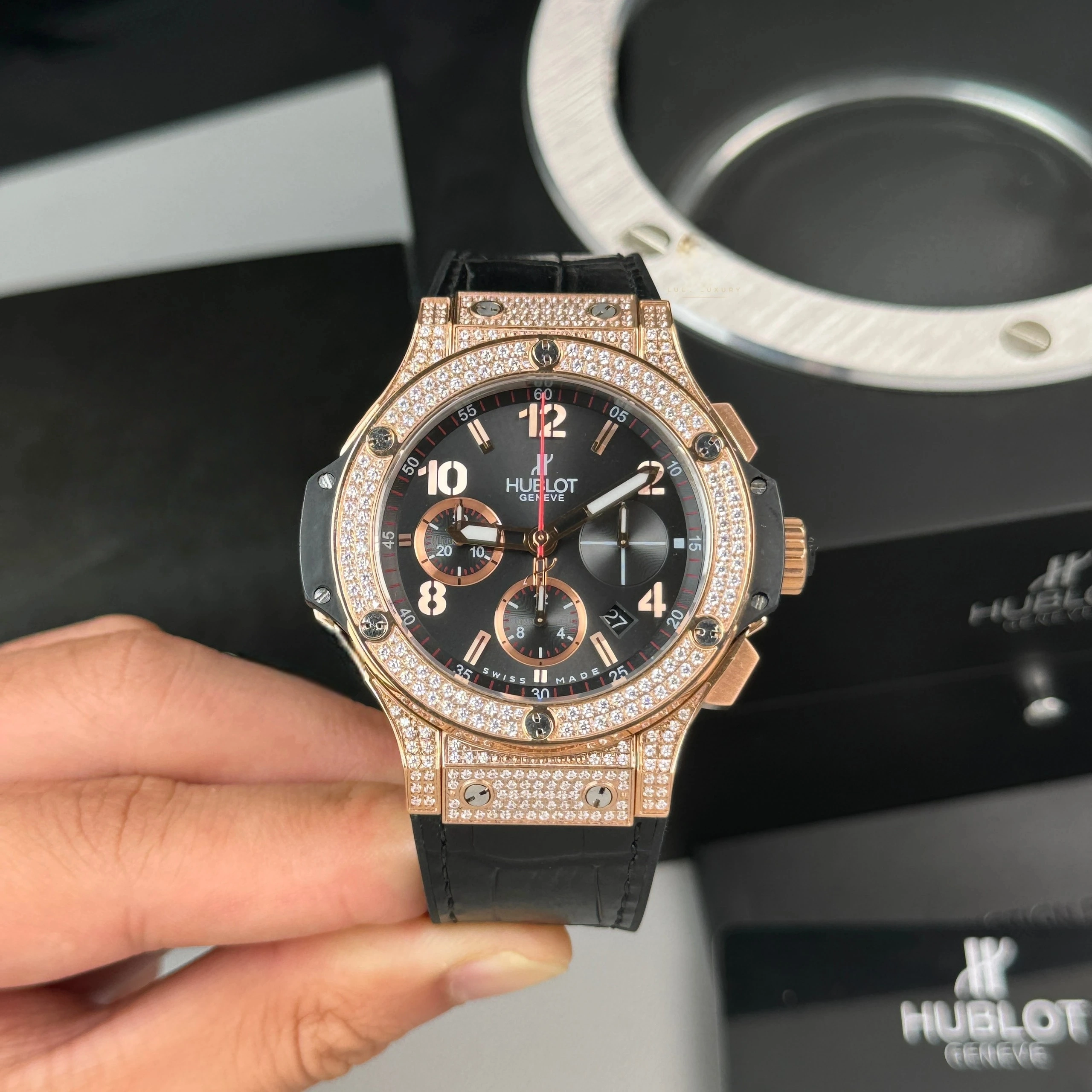 Hublot Big Bang 41mm Watch 341.PX.130.RX.174  Black Dial & Diamond Bezel in 18K Rose Gold Diamond Case, Black Structured Rubber Strap