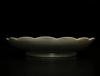 18CM Old Chinese Ru Yao Ru Kiln Dish w/louts flower