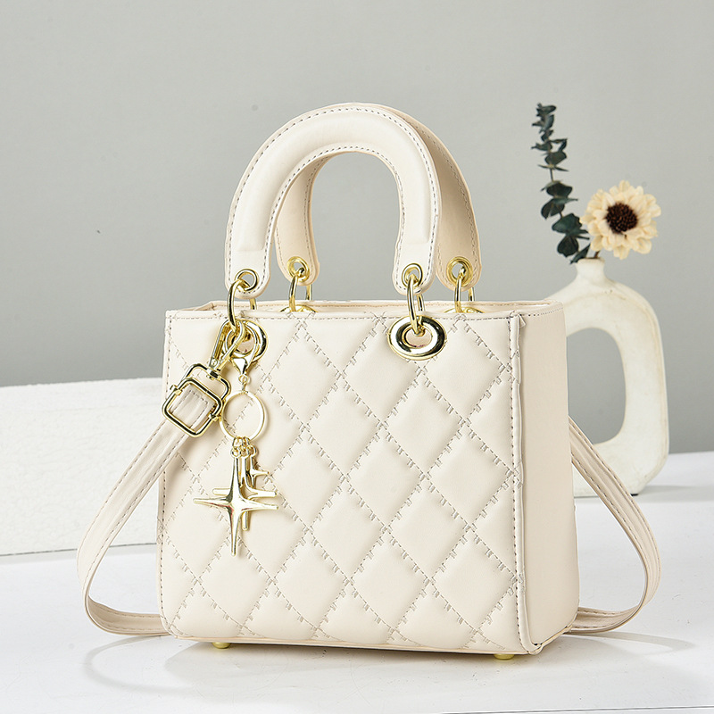 All-match chanelstyle packet fashion messenger bag