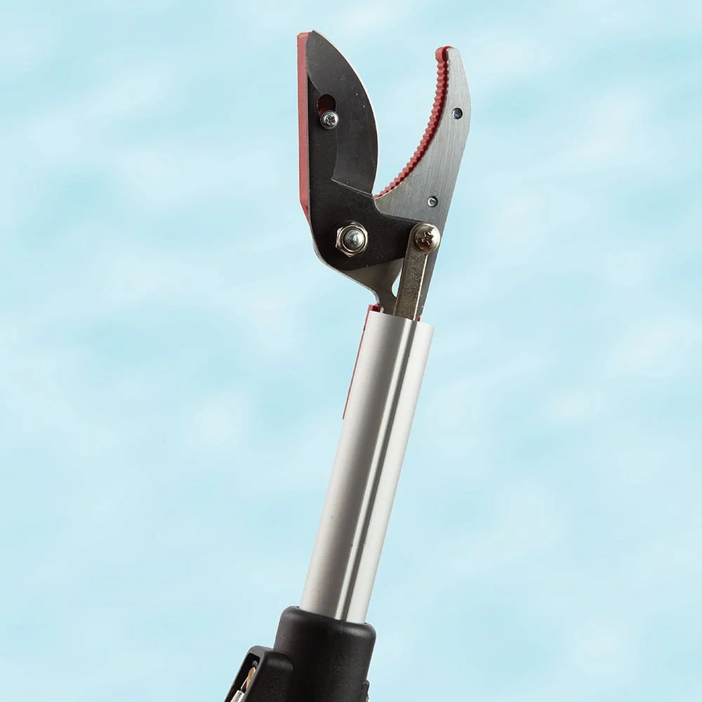 Long Reach Pruner (Extends to 5 Feet)