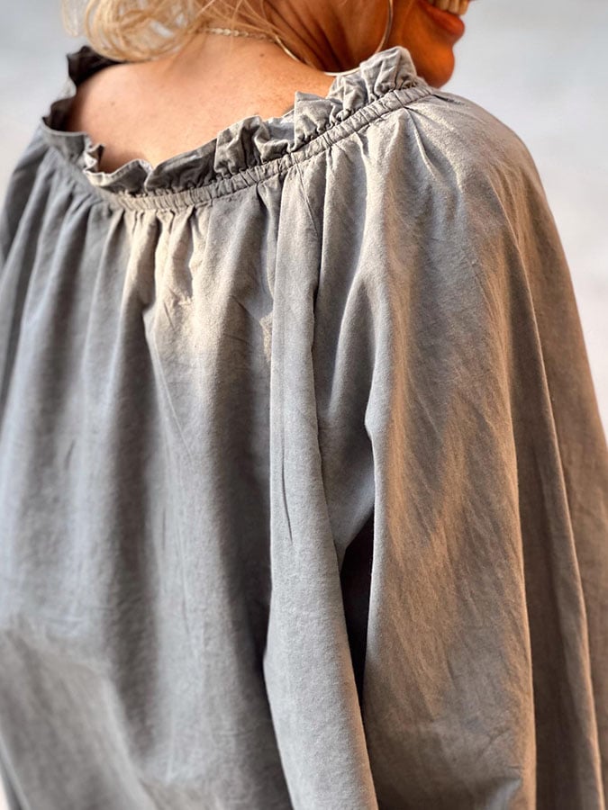 Cotton and Linen Solid Tie Pleated Shirt