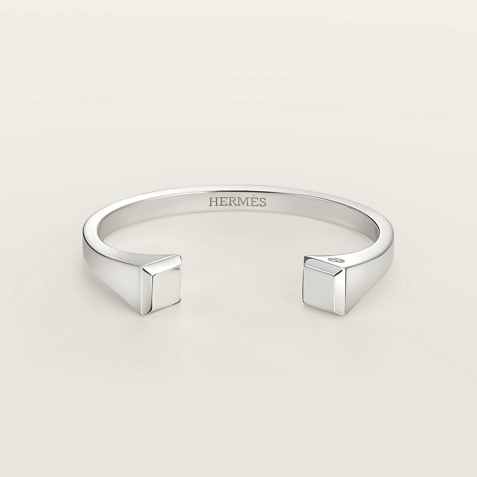 Clou de forge bracelet
