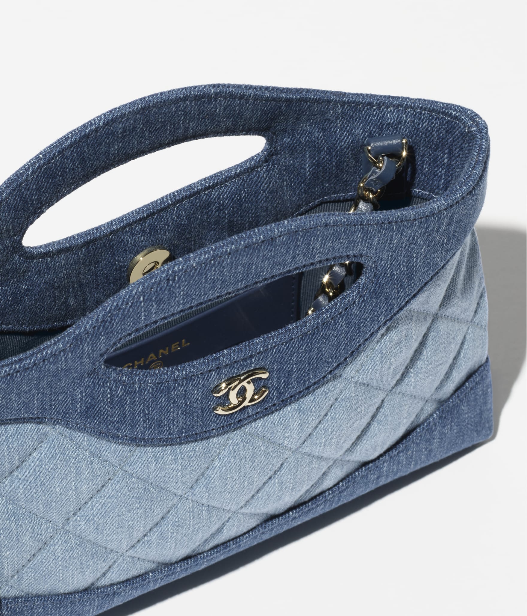 Clutch with chain