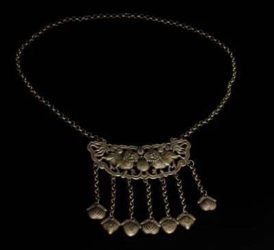 127G Chinese Carved Tibet Silver Pendant w/lion