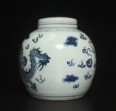 23CM Old Chinese Blue & White Porcelain Lid Pot w/ dragon