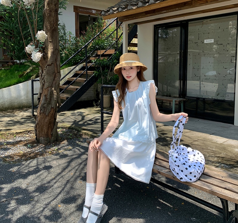 Round neck shirt sleeveless doll shirt for women