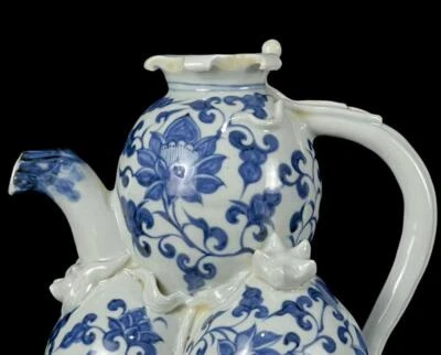 Old Chinese Blue & White Porcelain Gourd Teapot w/flower CK513