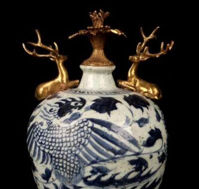 36CM Old Chinese Blue and White Vase w/deer N1313
