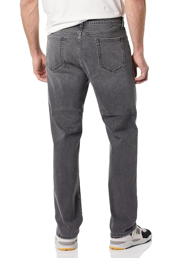 Mens Straight-Fit Stretch Jean