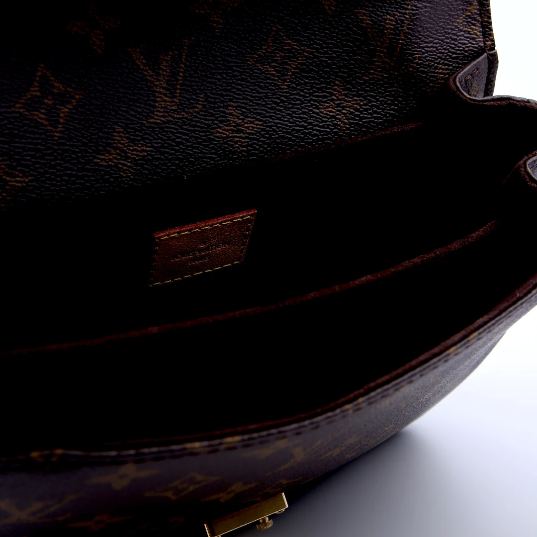 Pochette Metis Monogram