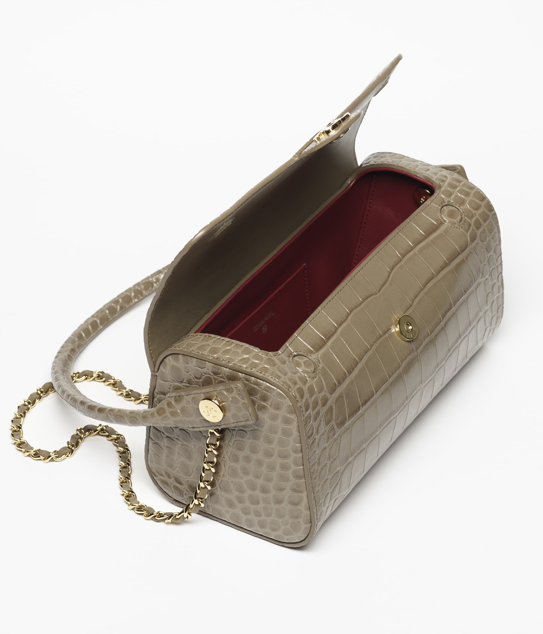 Clutch with chain