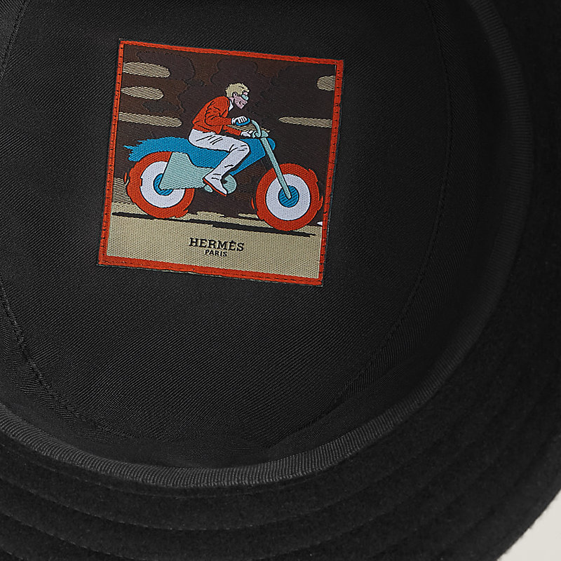 Fred H Droit bucket hat