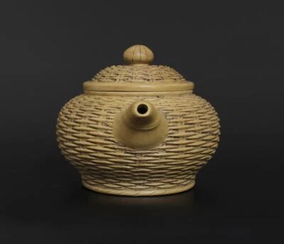 Perfect Chinese Yixing Zisha Purple Sand Duanni Teapot Yi Yijun Marked