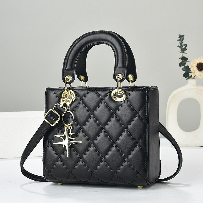 All-match chanelstyle packet fashion messenger bag