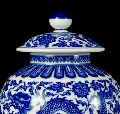 Qianlong Signed Old Chinese Blue & White Porcelain Lid Pot w/dragon CK509