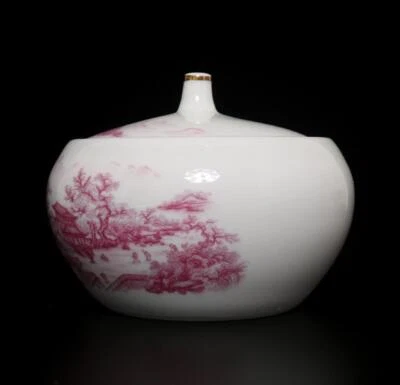 Qianlong Signed Chinese Famille Rose Lid Pot W/landscape