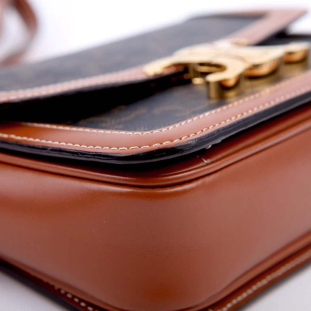 Teen Triomphe Bag Triomphe Canvas/Calfskin Brown