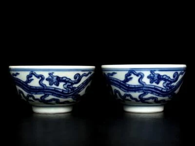 Pair Xuande Signed Antique Chinese Blue and White Porcelain Cups w/ dragon