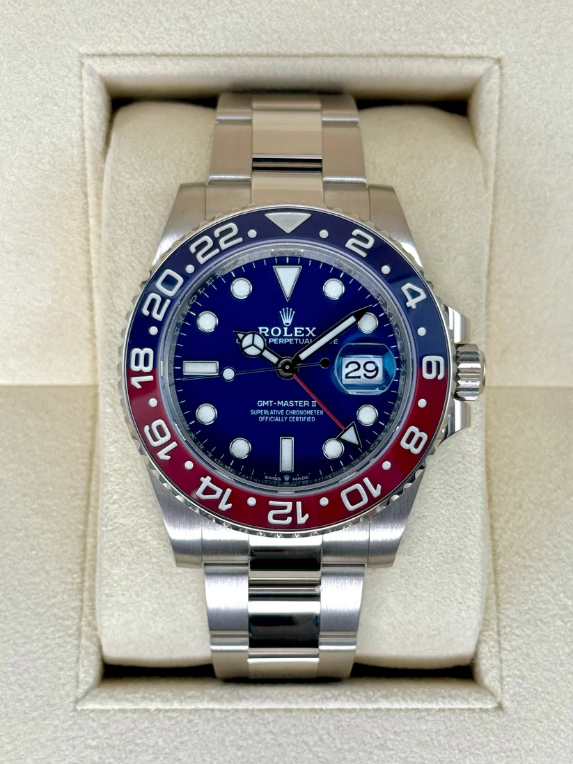 RLX  GMT-Master II 40mm 126719BLRO