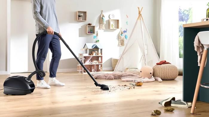 BOSCH - Aspirapolvere a traino con sacco SERIE 4 BGB41BA1
