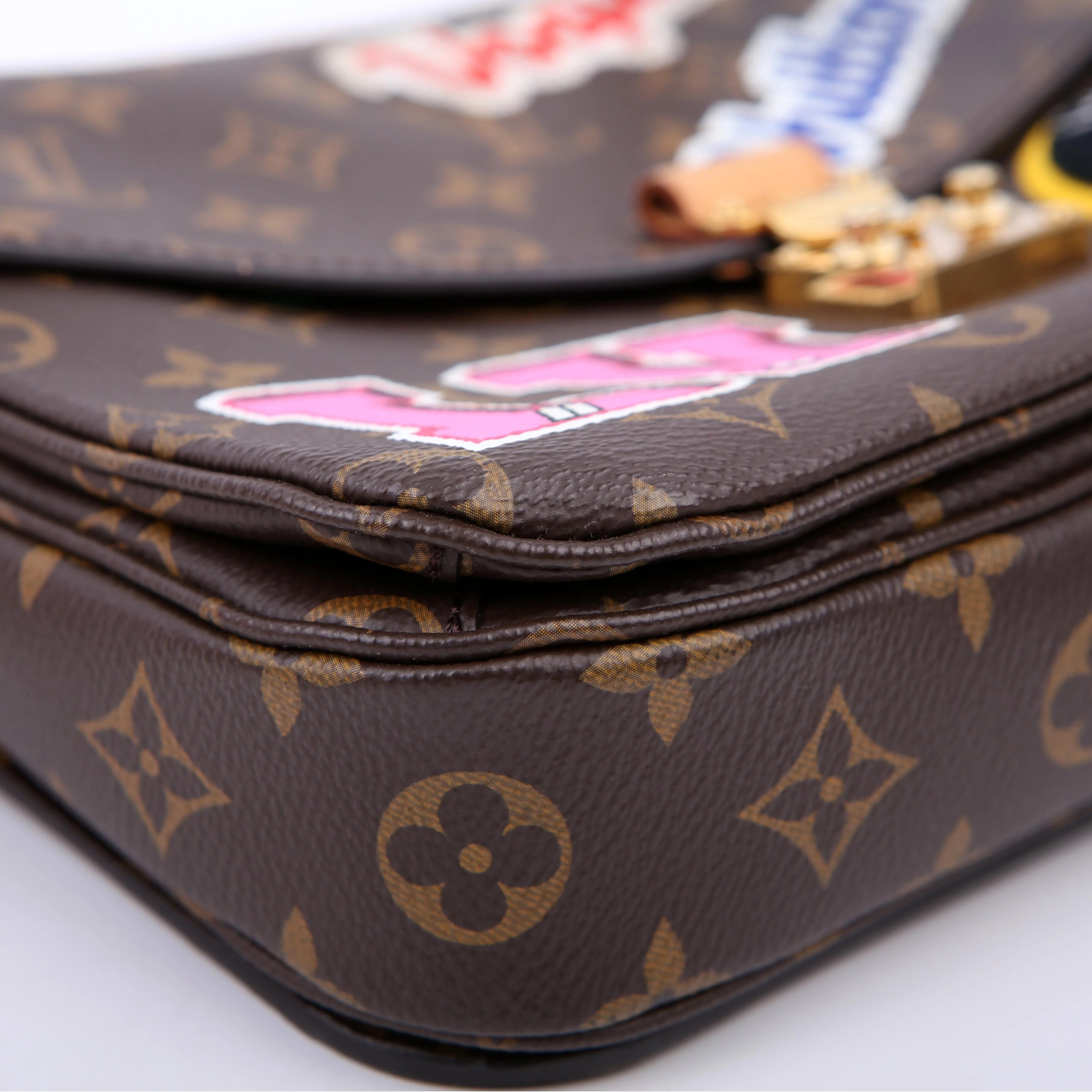 Pochette Metis Patches Monogram