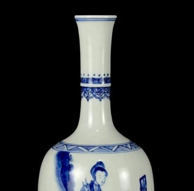 Kangxi Signed Old Chinese Blue & White Porcelain Vase w/ figure CK447