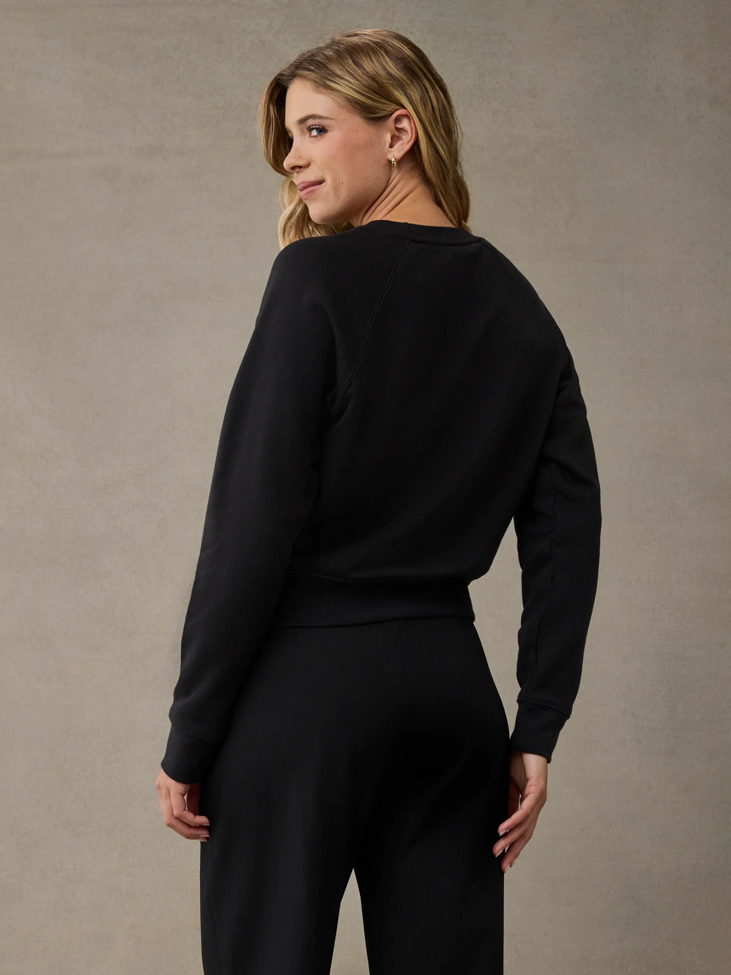 Women's Black Crew Sweatshirt