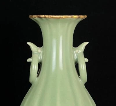 24CM Old Chinese Longquan Kiln Vase w/ear N822