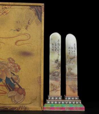 855G Pair Old Chinese Shoushan Stone Seal Stamp Statue w/landscape N996