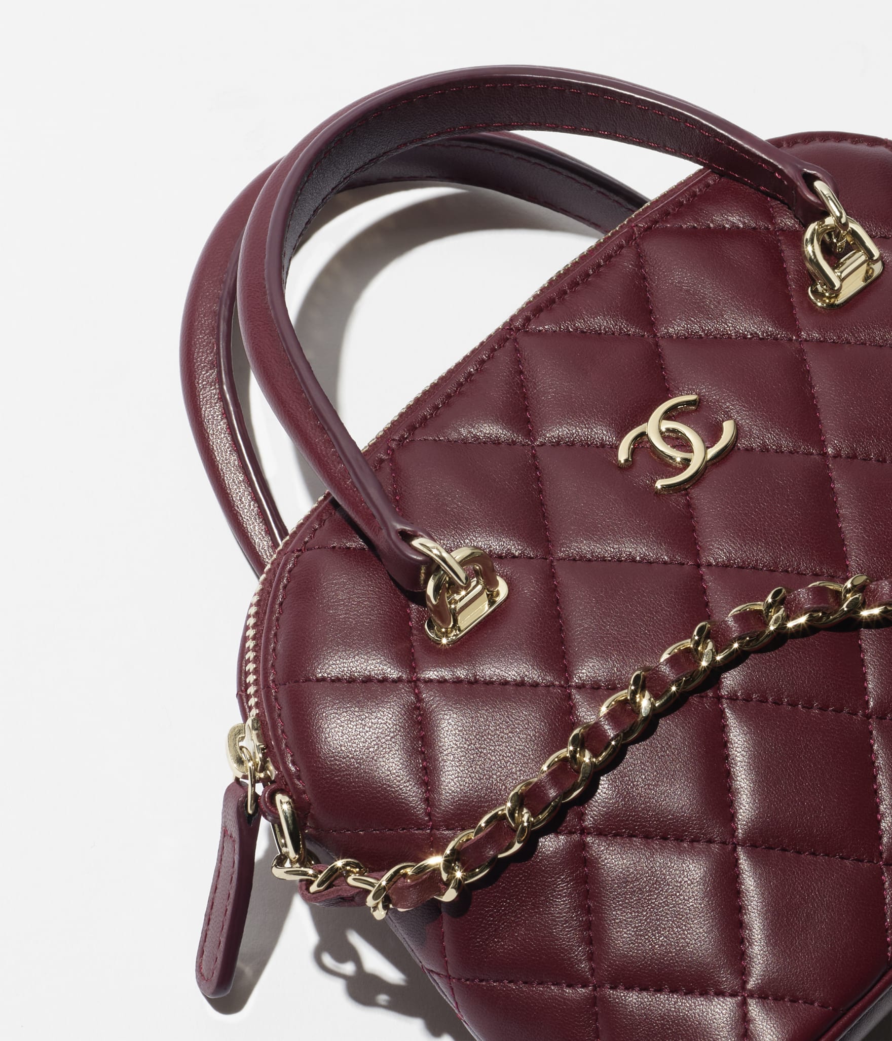 Clutch with chain