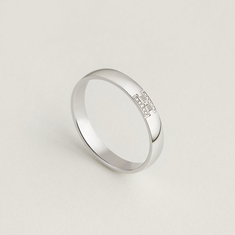 Ever Herakles wedding band