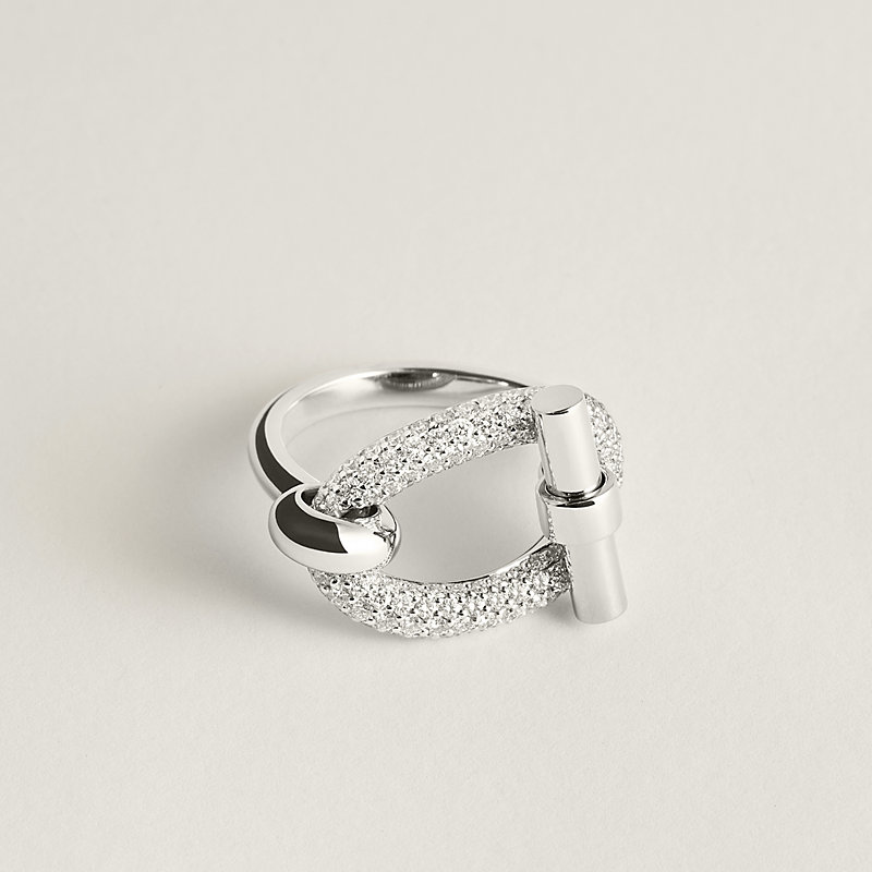 Adage ring