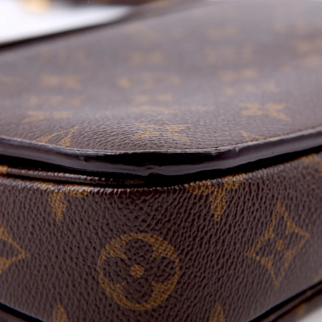 Pochette Metis Monogram