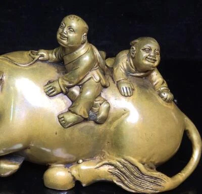 Old Chinese Bronze Statue Cow CK334